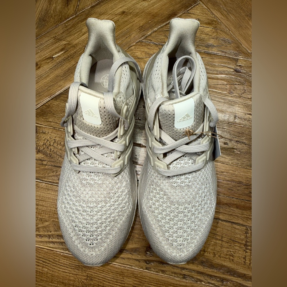 *NEW Adidas Women's Ultraboost 1.0 running shoes "Wonder Beige" colorway /size 6